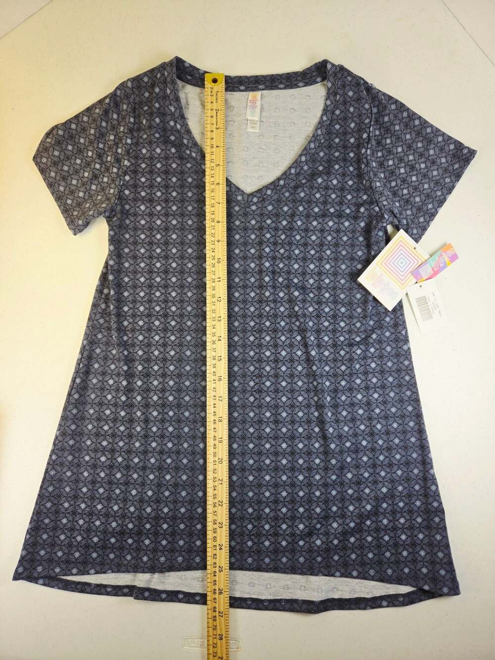 LuLaRoe Christy T XXS Blue Shades Eternal Circles Short Sleeve V-Neck Top NWT